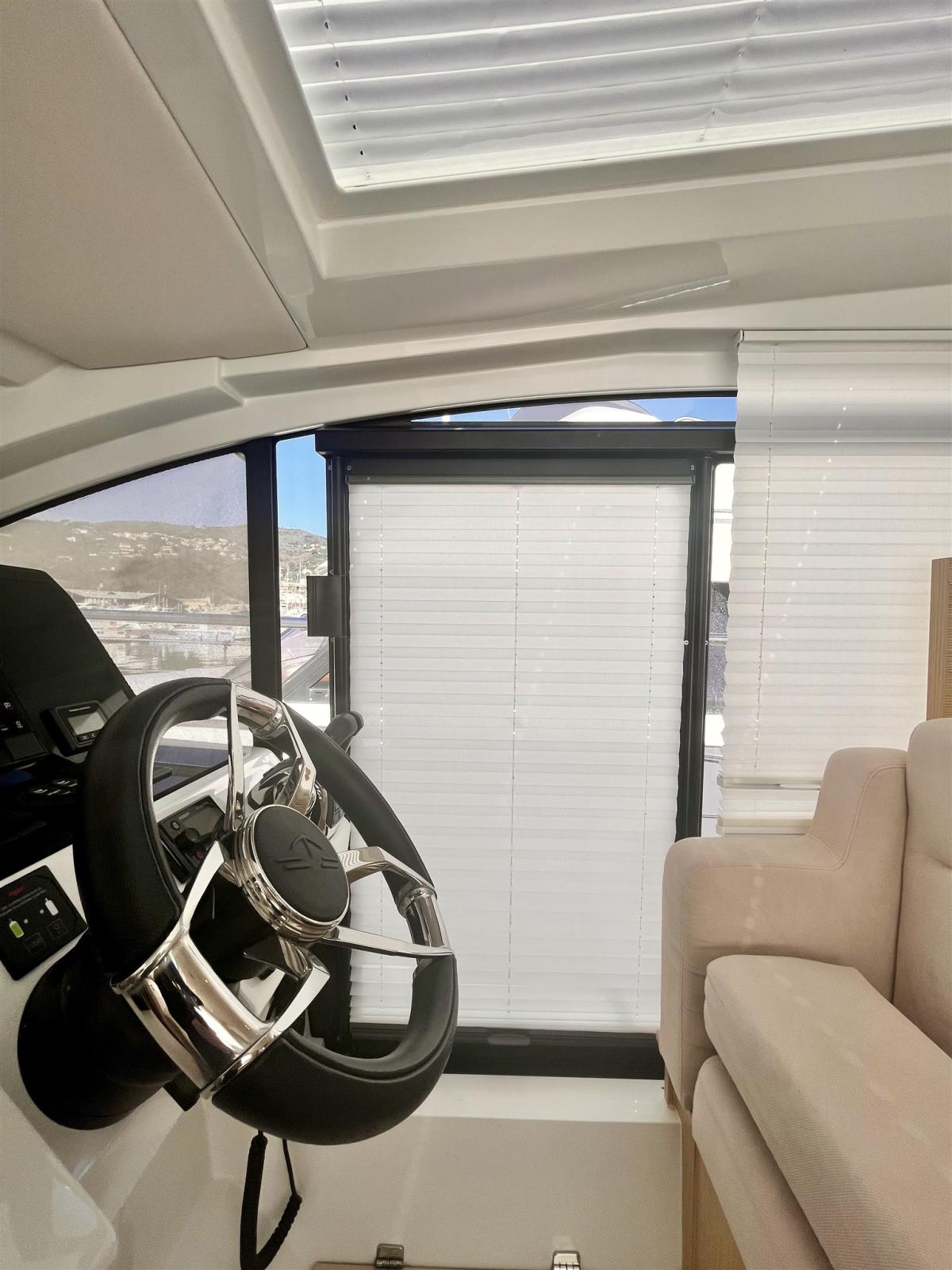 sealine C335