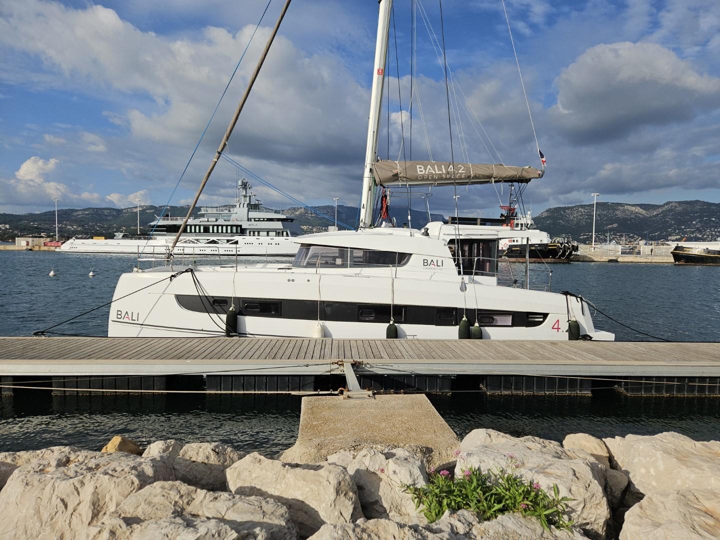 catana Bali 4.2