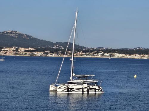 Fountaine pajot astrea 42