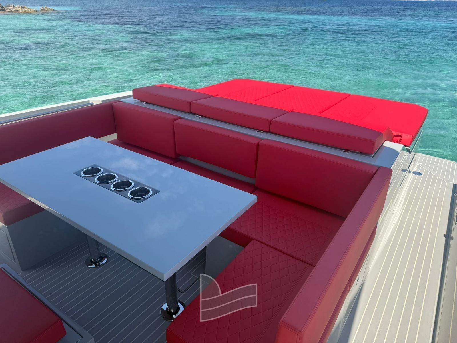 de antonio yachts D36 open