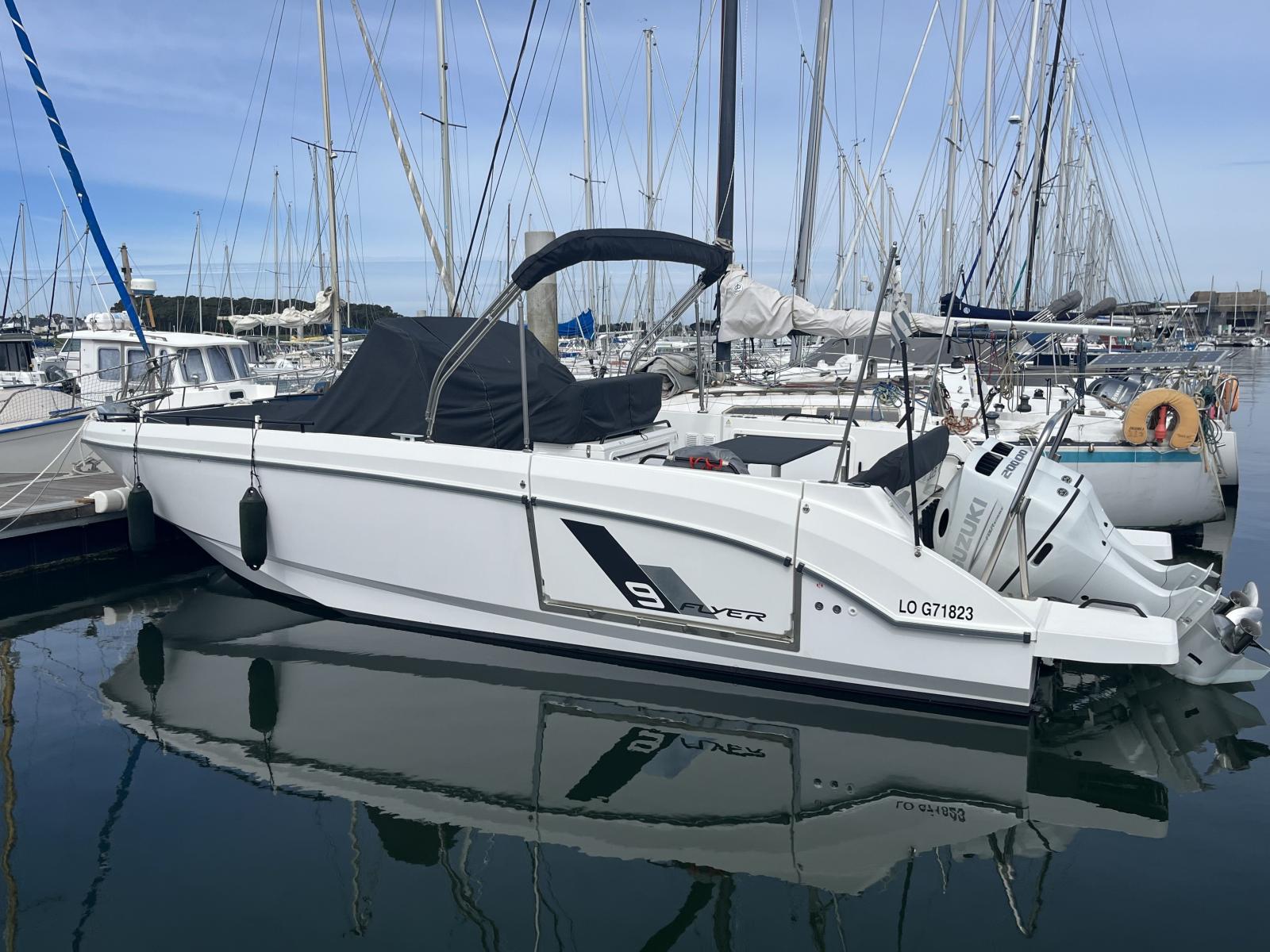 beneteau Flyer 9 spacedeck