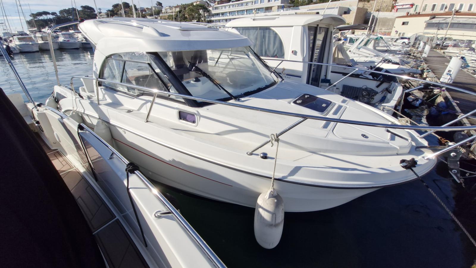 beneteau Antares 8 ob