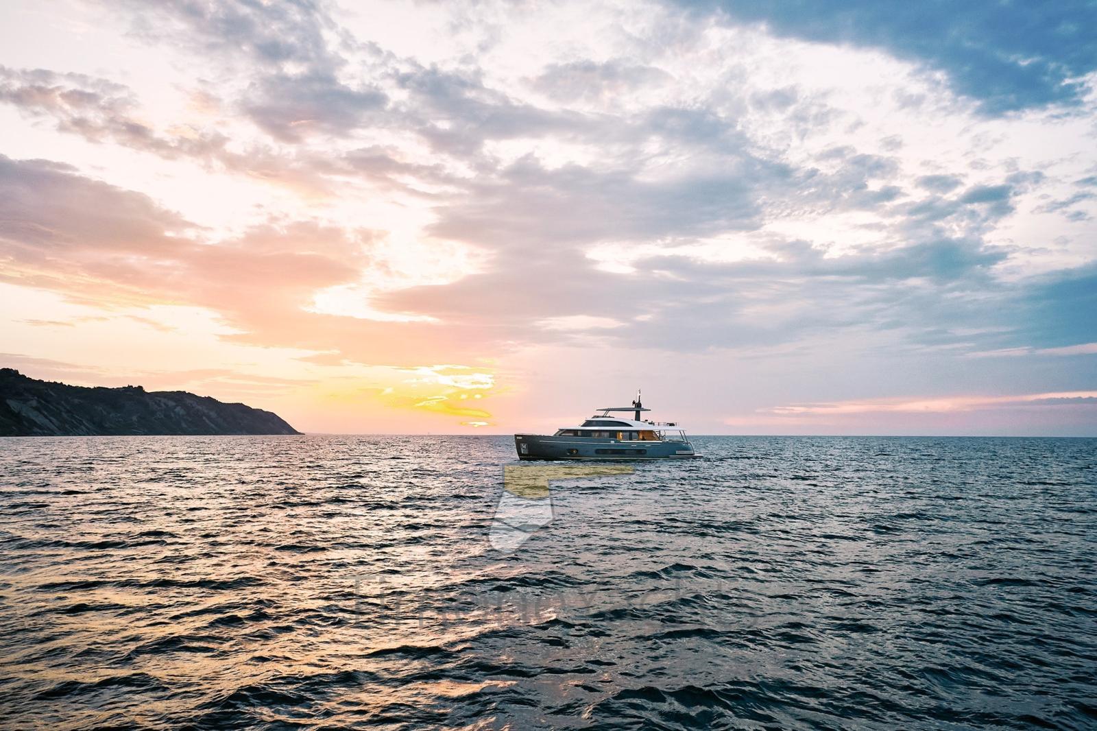 azimut Magellano 25 metri