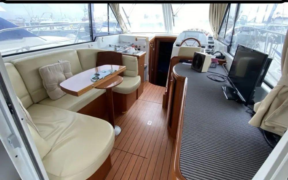beneteau Antares 980
