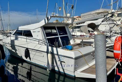 Ferretti yachts altura 40 fly