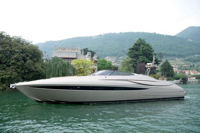 riva 52 rivale