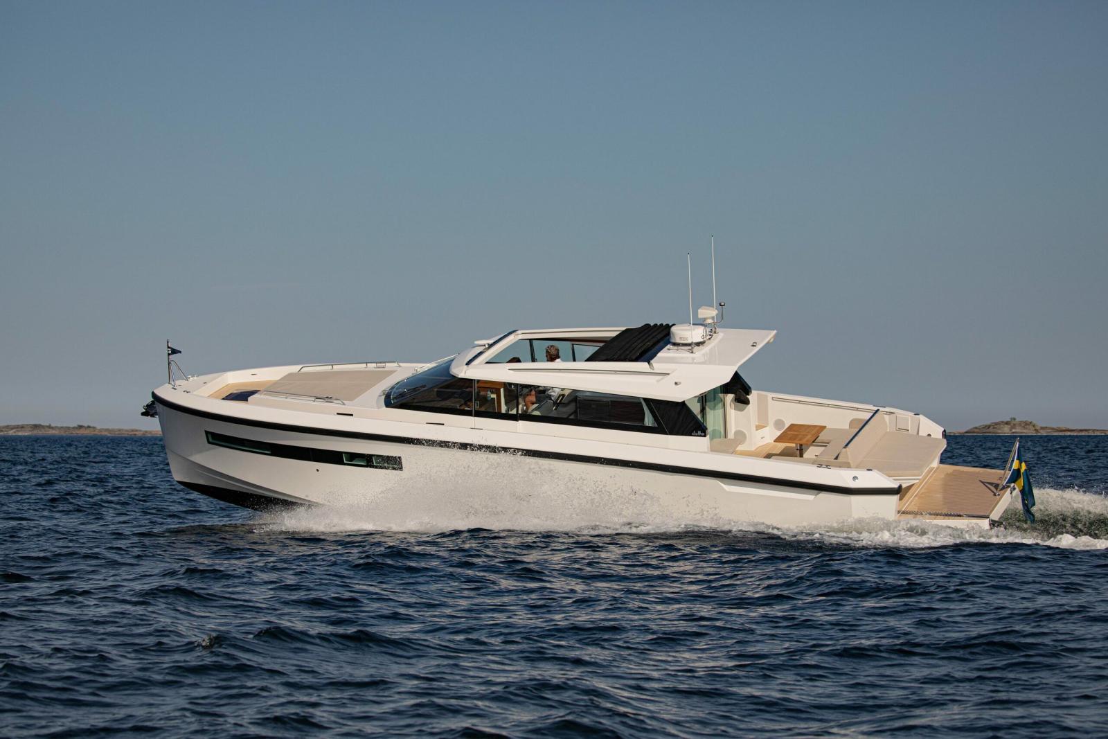 delta powerboats 48 coupé