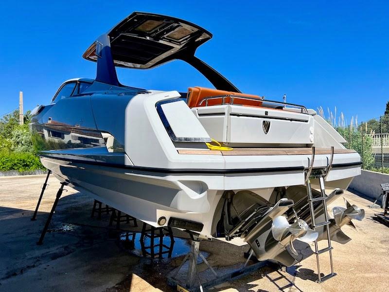 fairline F-line 33