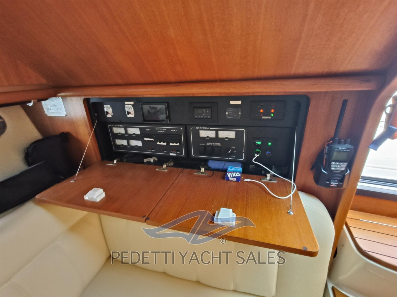 tiara yachts 3200 open