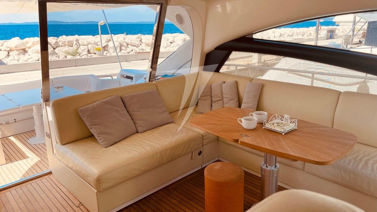 pershing 62