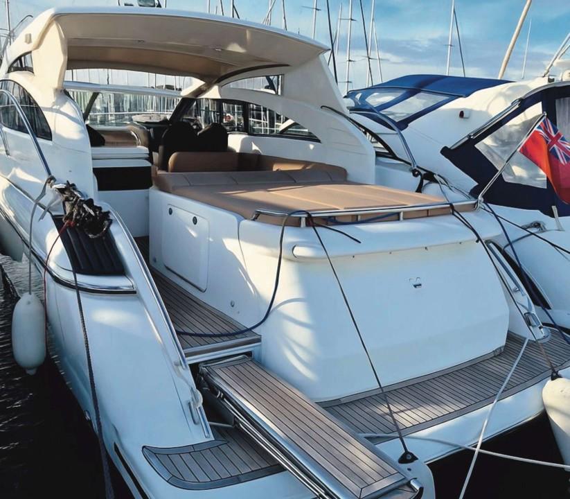 princess V42