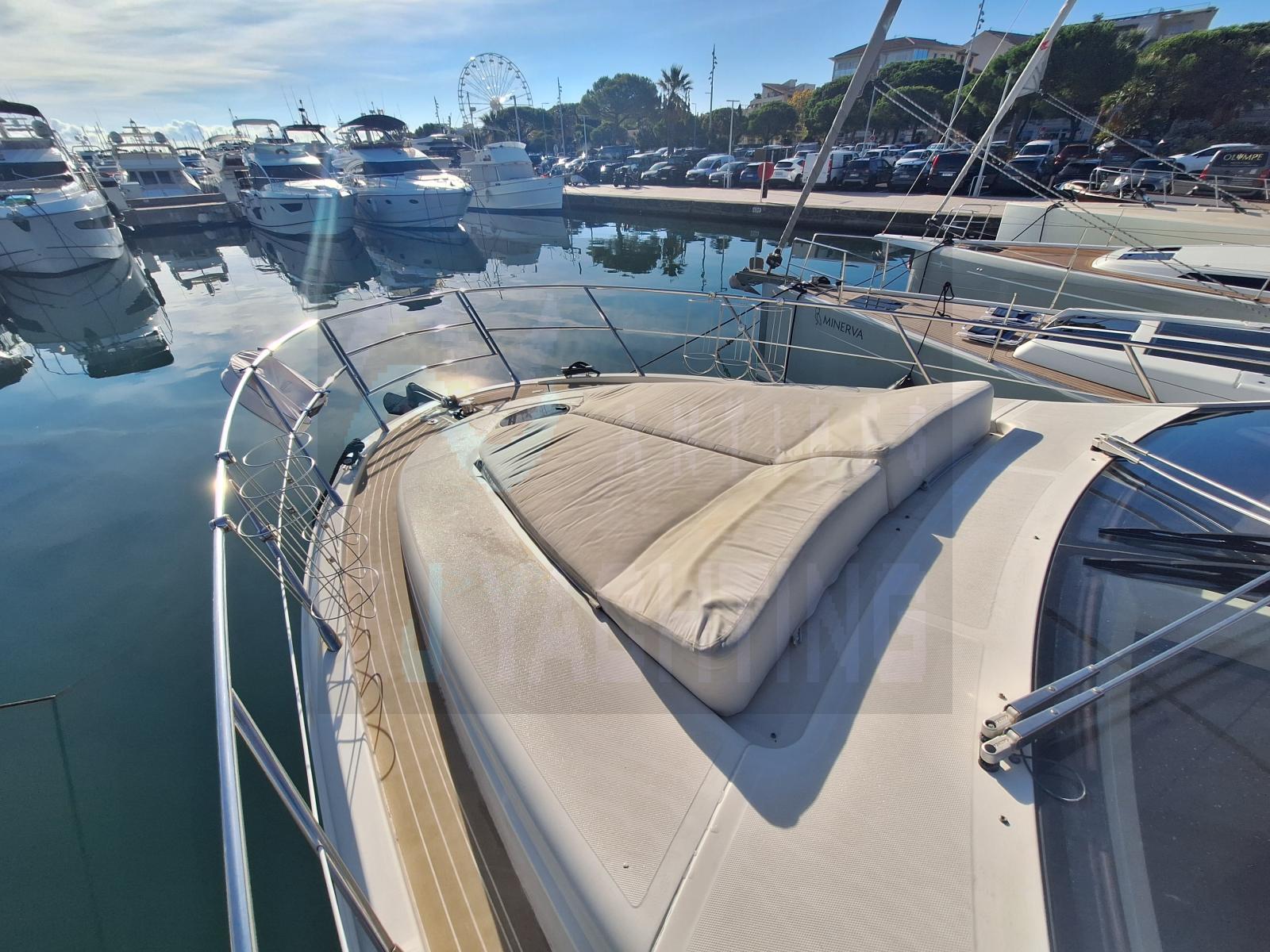 azimut 47