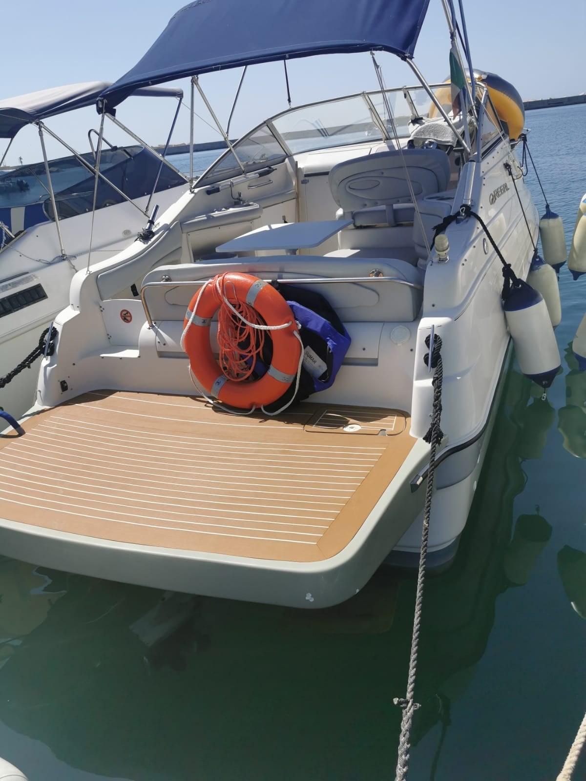 regal marine Commodore 242