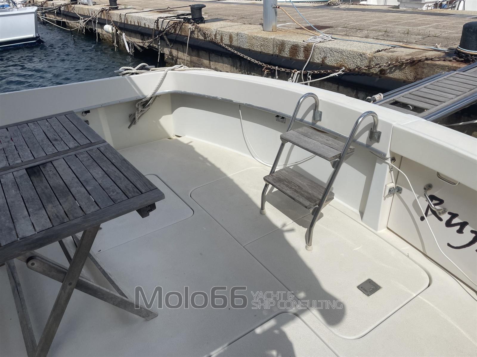 hatteras 52c