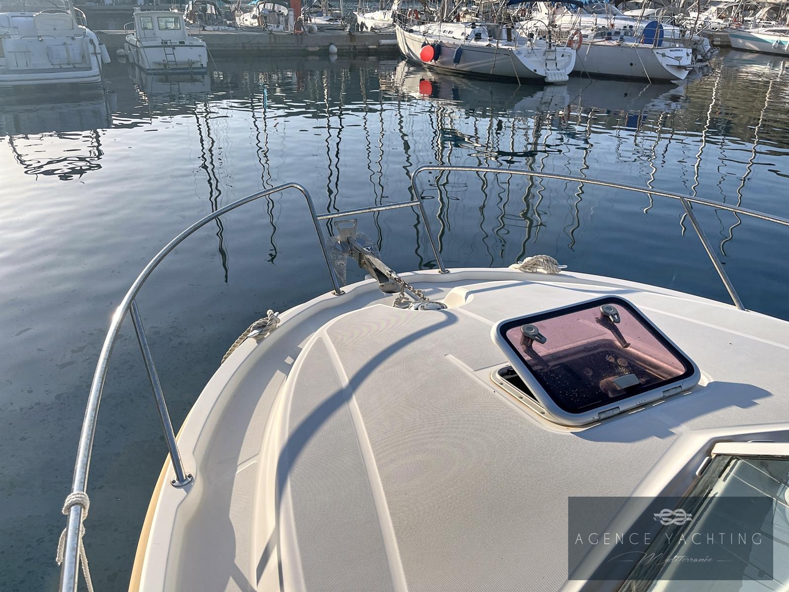 beneteau Antares 8