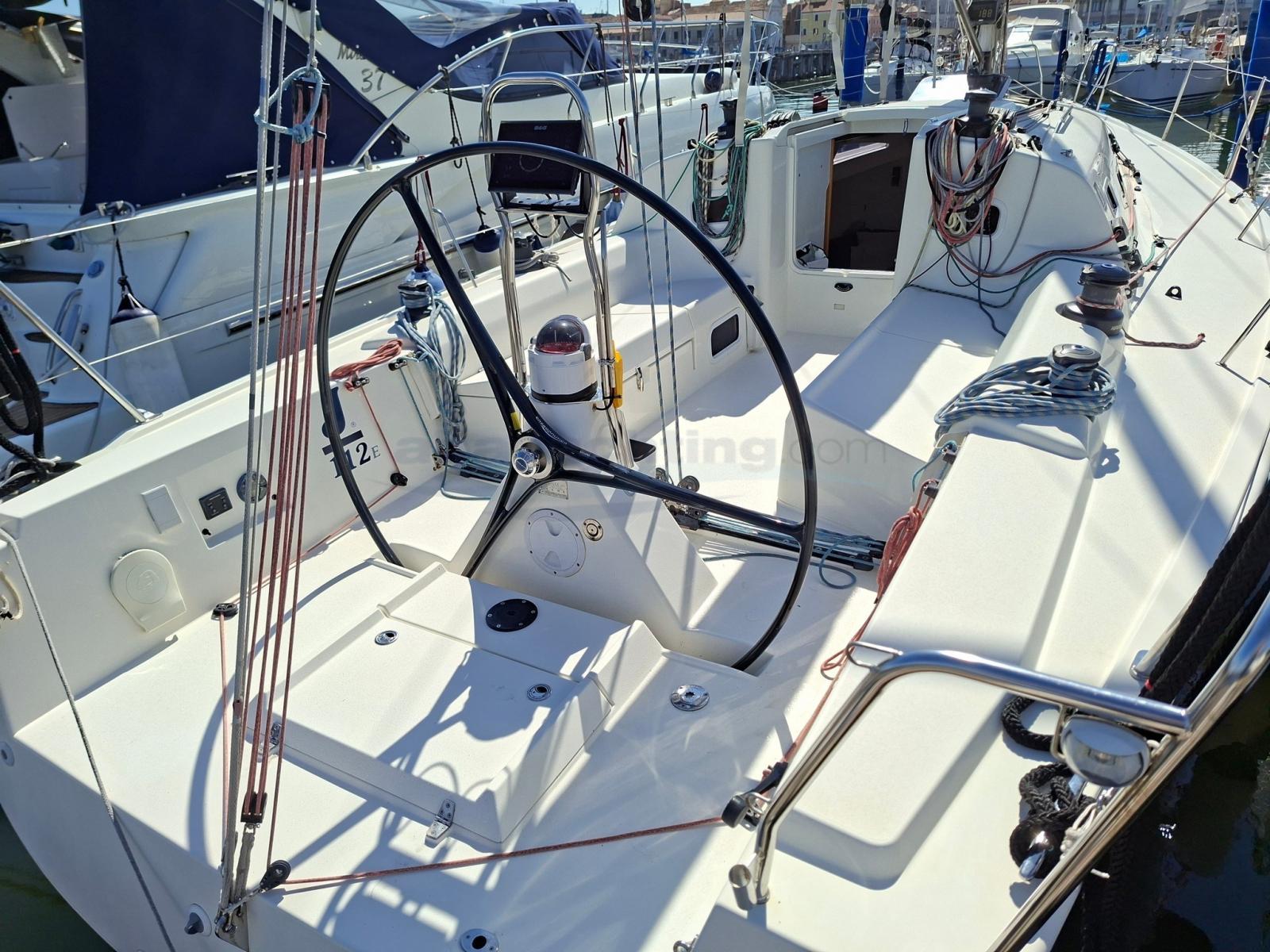 jboats J-112 e