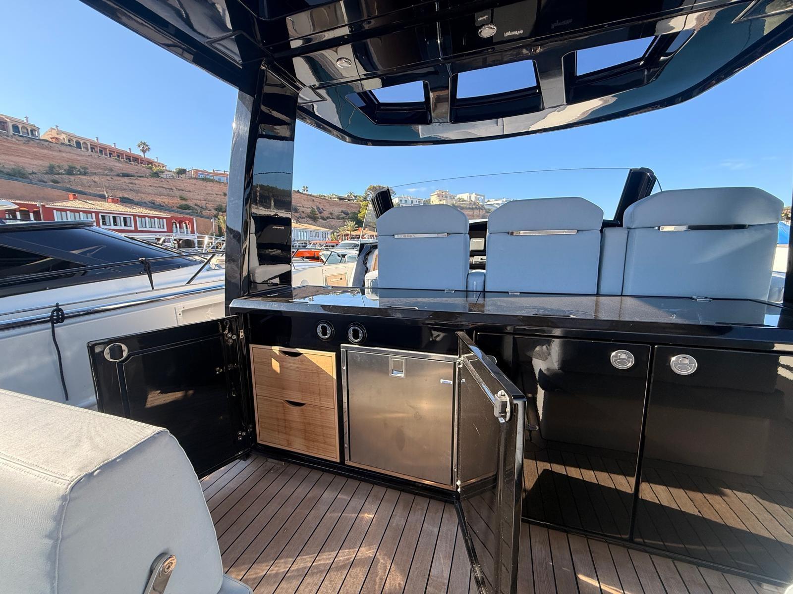fjord 42 open