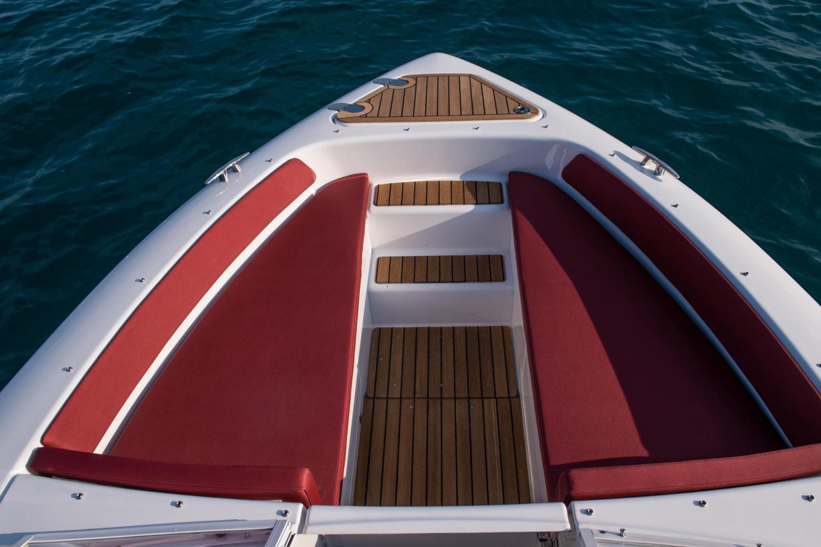 candela C-7