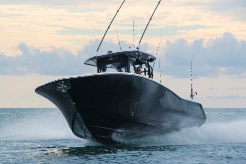 Tidewater 320 cc adventure