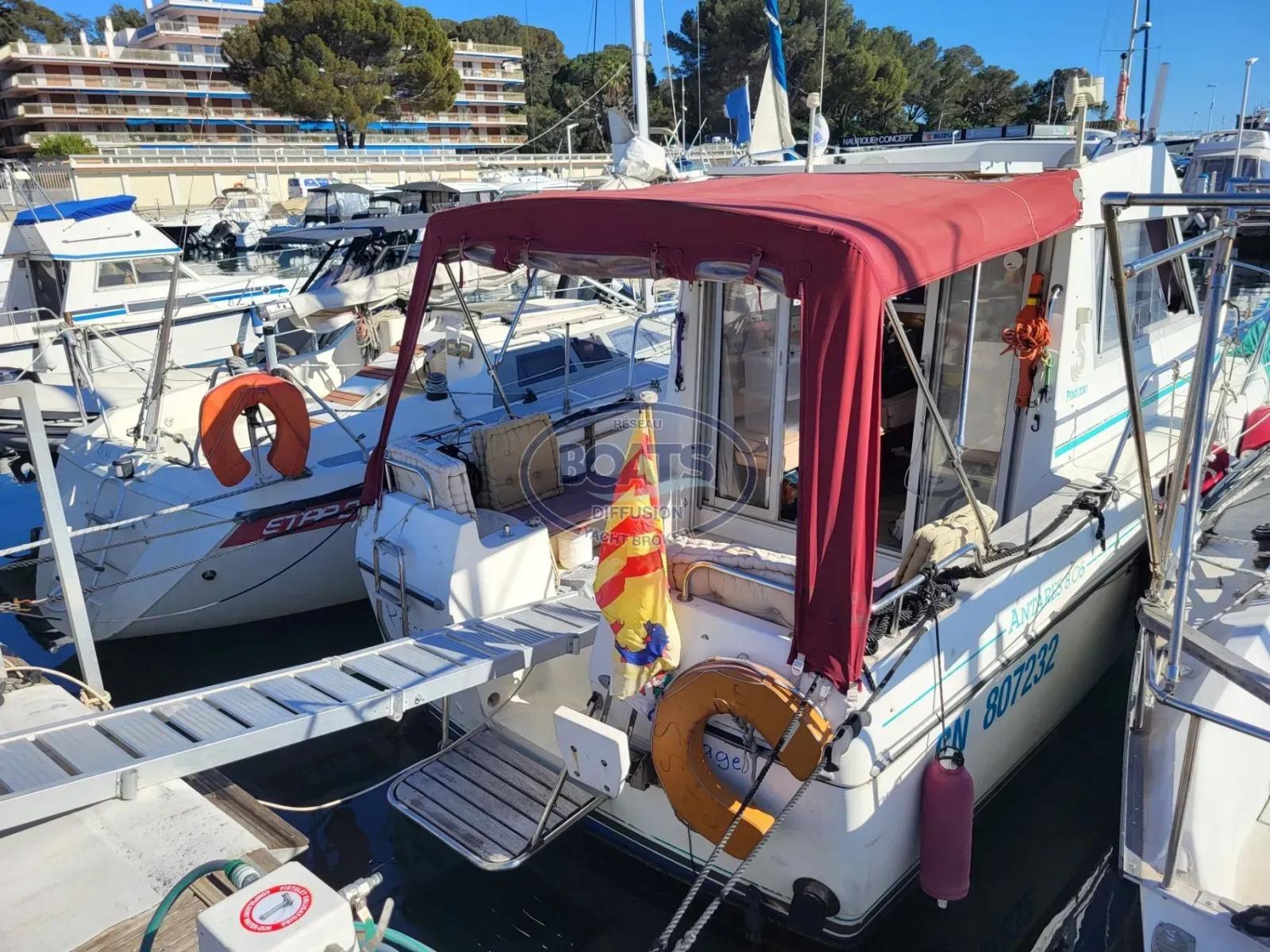 beneteau Antares 8.05