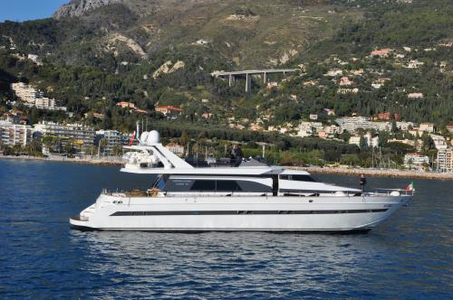 Cantieri di pisa akhir 22