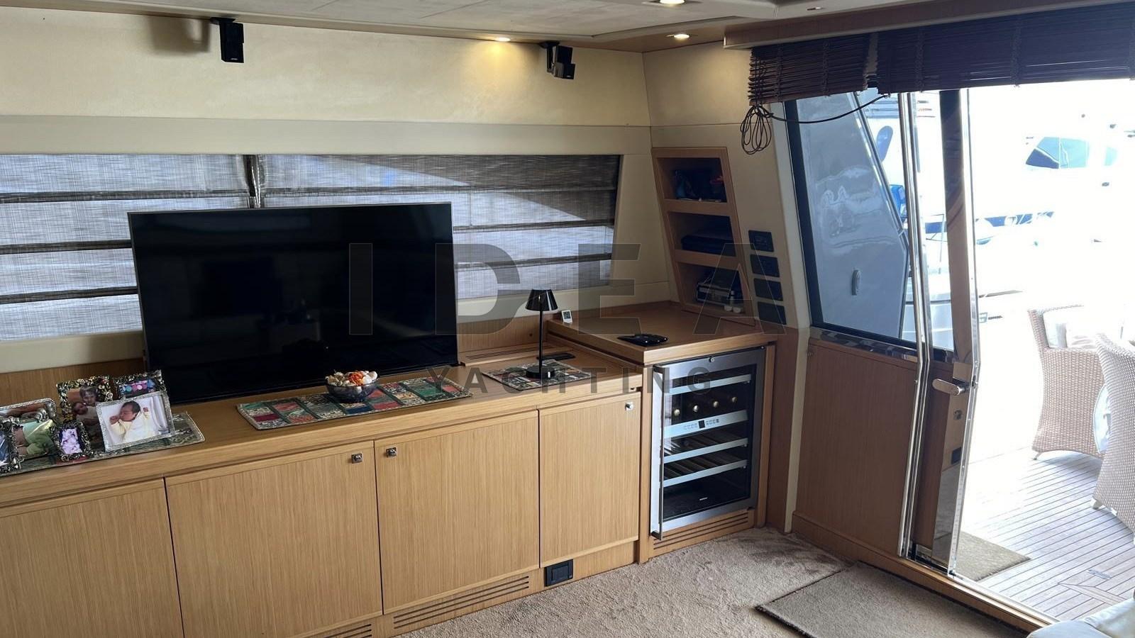 ferretti yachts 761