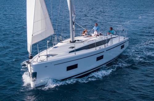 Bavaria yachts c42