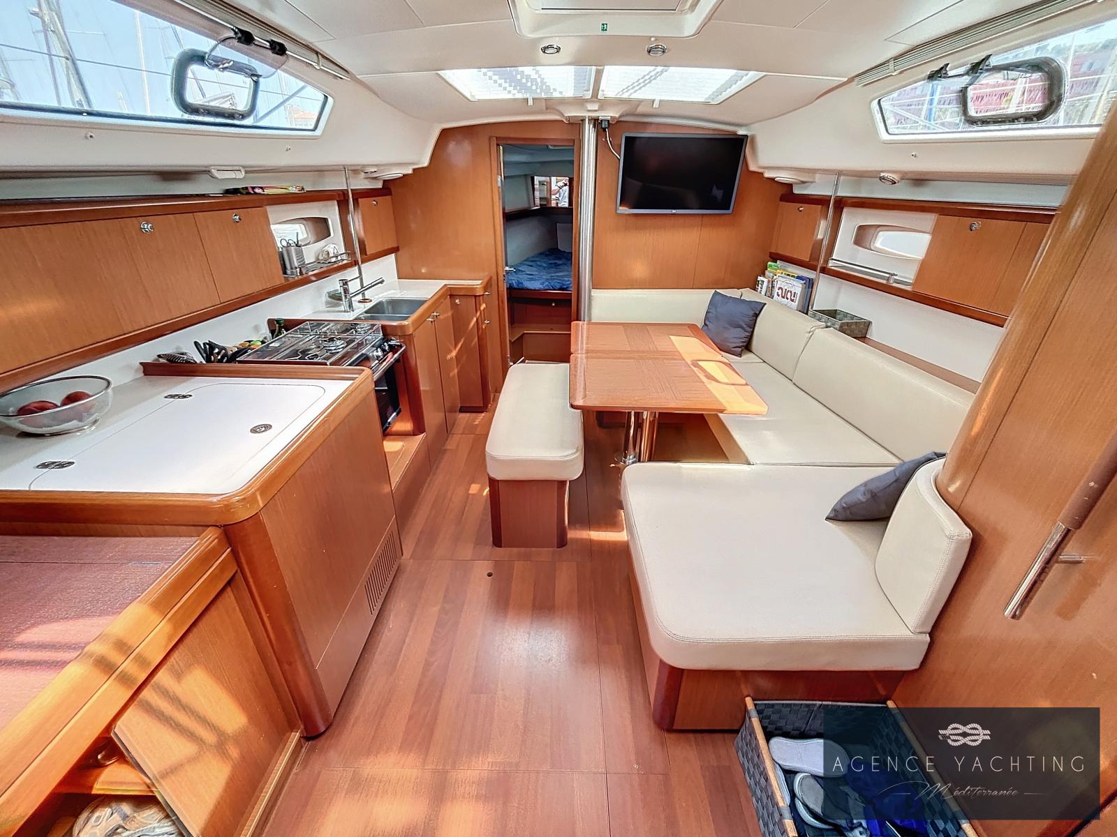 beneteau Oceanis 40