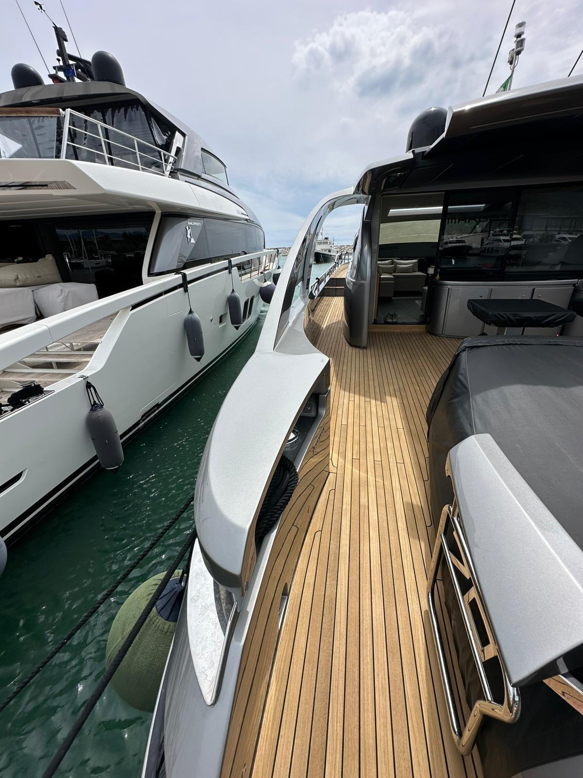 pershing Pershing 70