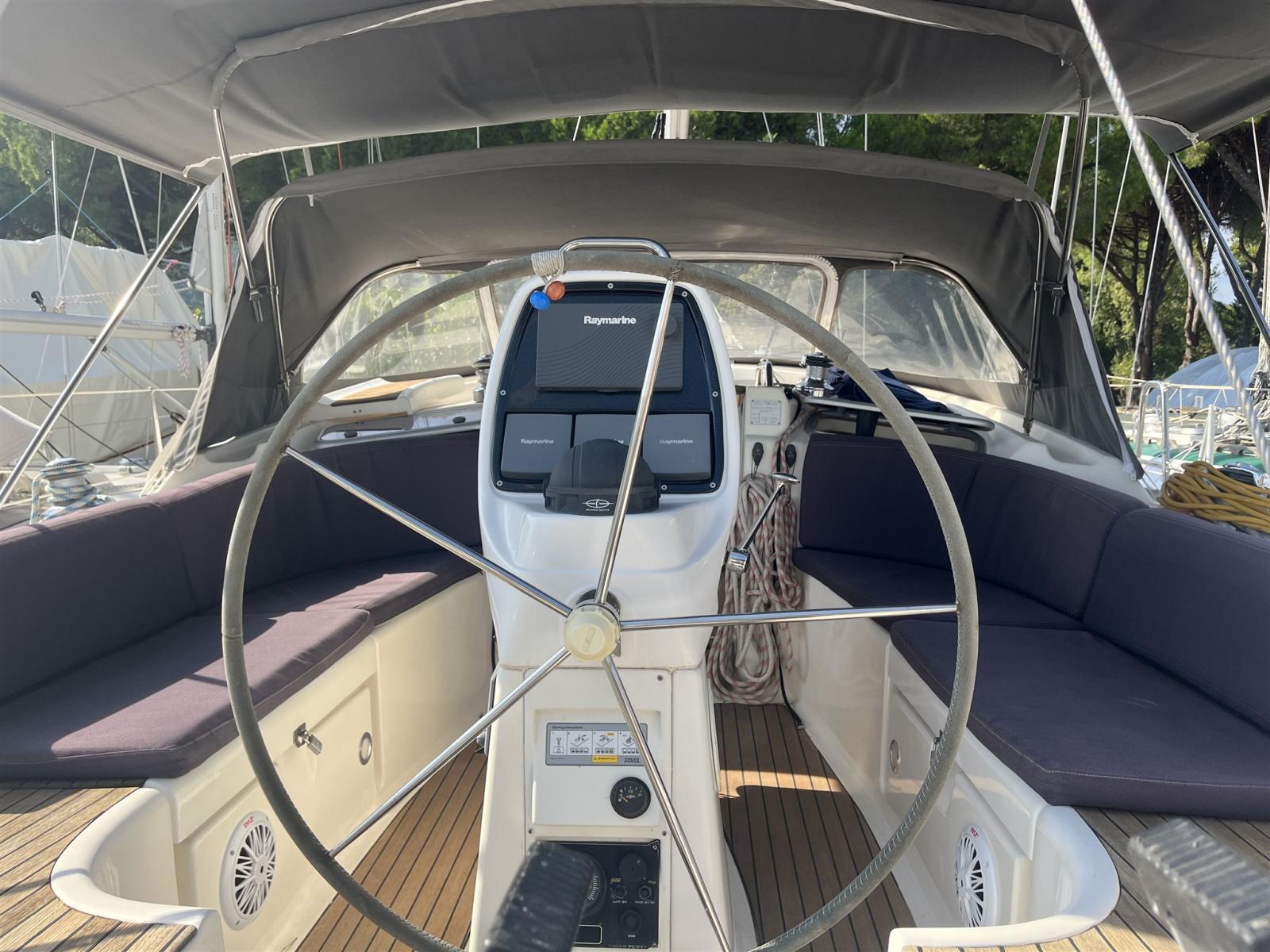 bavaria yachts Bavaria 37 cruiser
