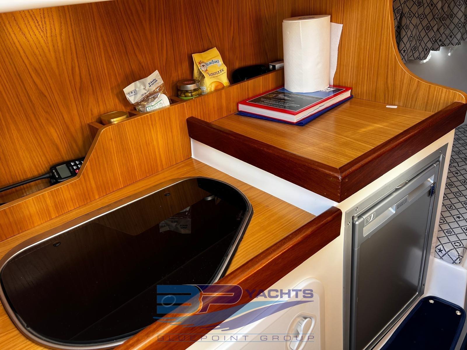 Marinello 26 cabin