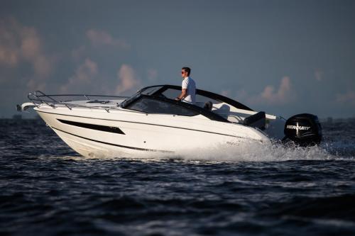 Parker 690 day cruiser