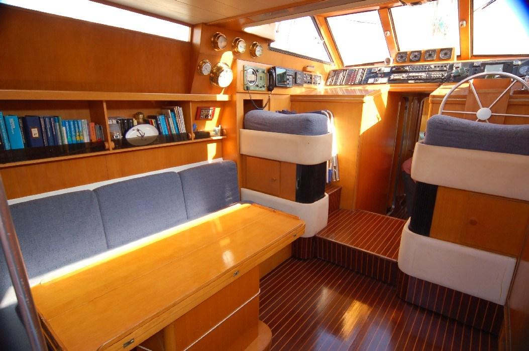 ferretti yachts Altura 42