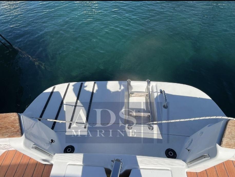 beneteau Antares 710