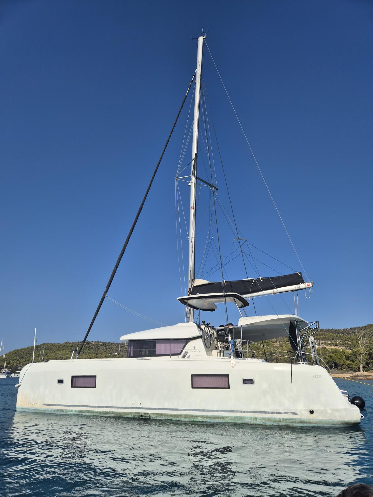 lagoon 42