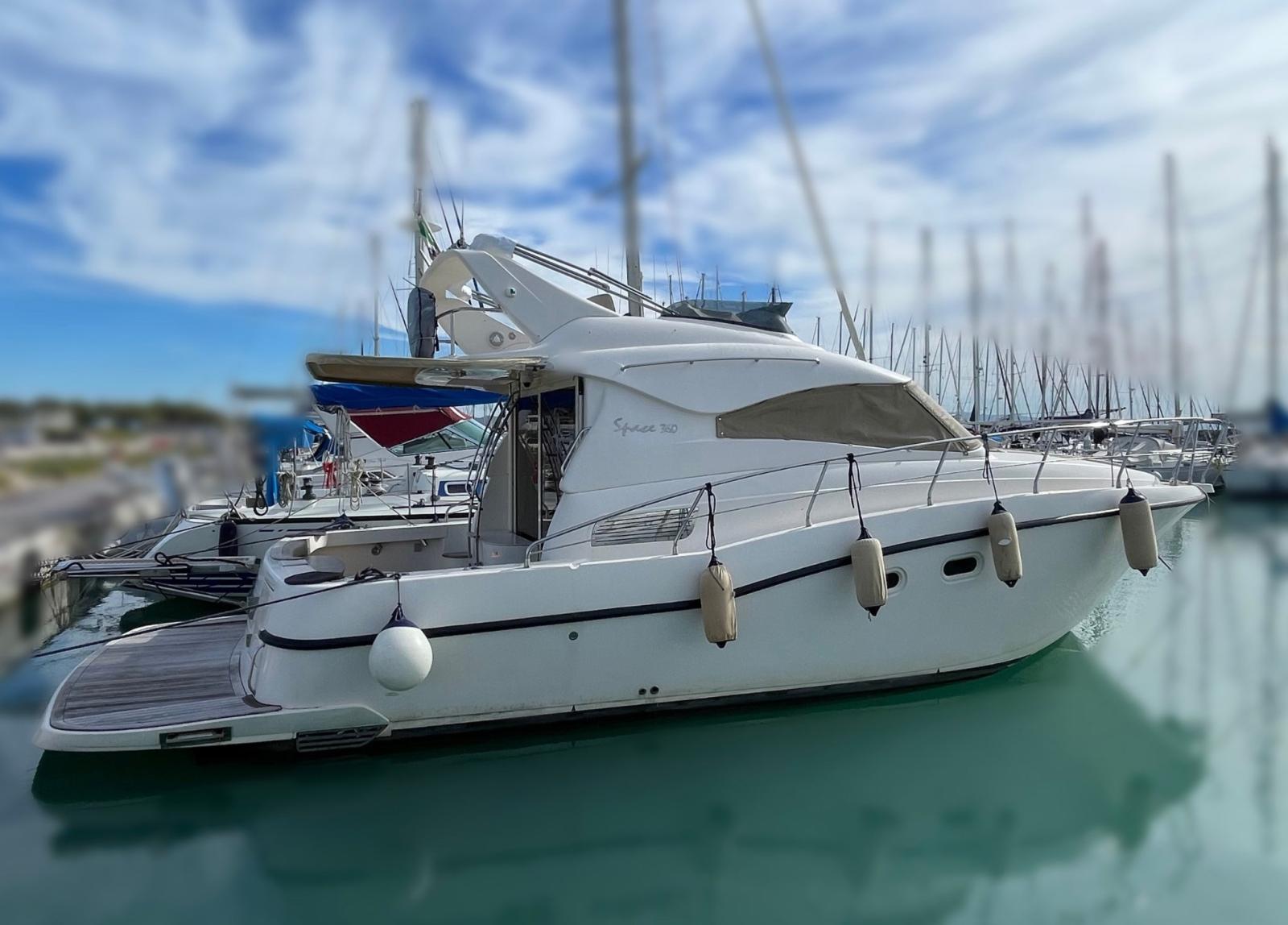 plastik Space 360 fly