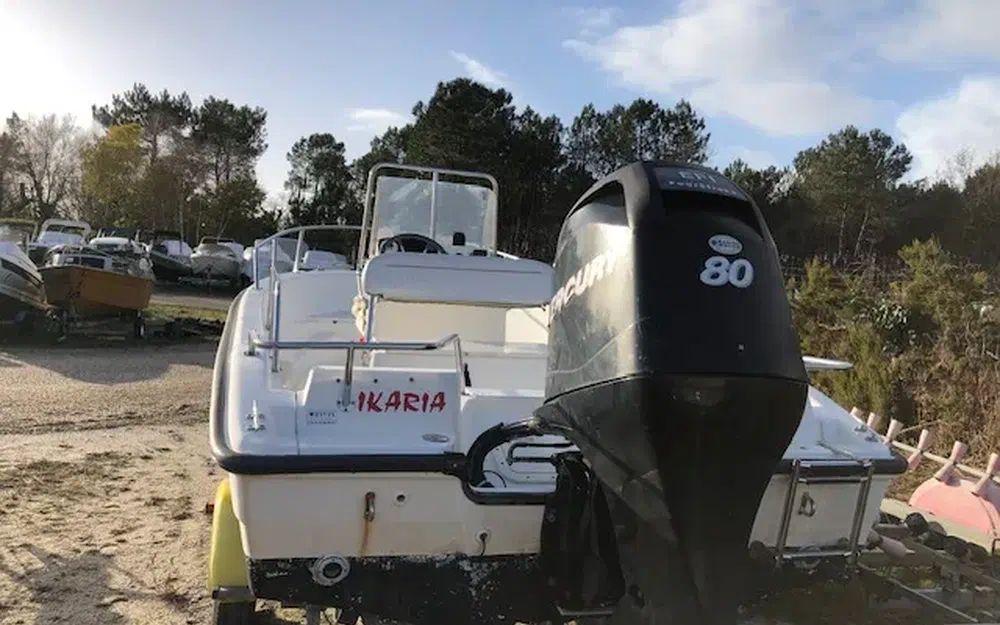 boston whaler Boston whaler 16 dauntless