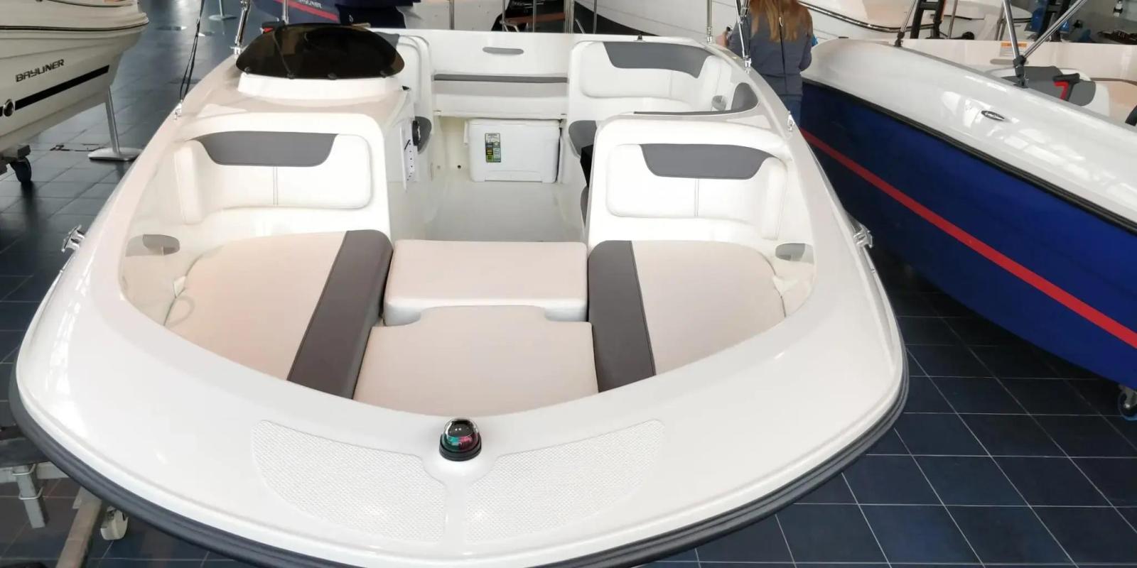 bayliner Element e16