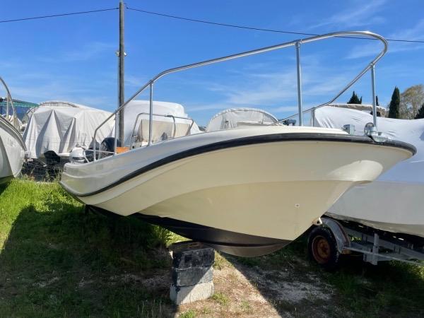 boston whaler 21 outrage