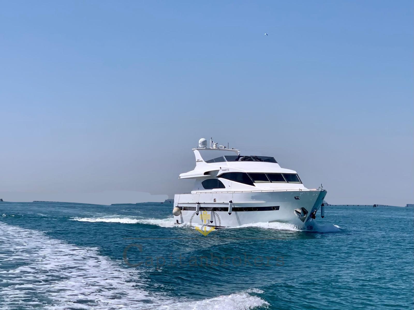 navar cantieri Flybridge 82