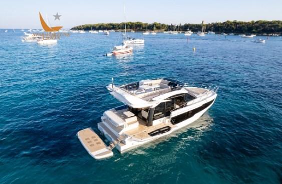 galeon 440 fly