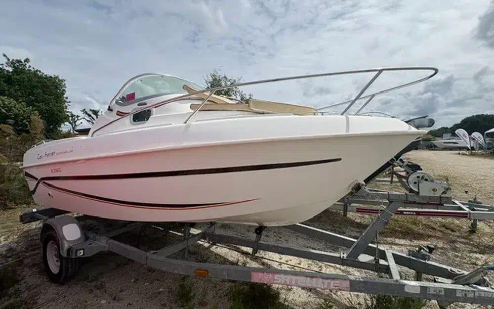 b2 marine Cap ferret 552 cabine cruiser