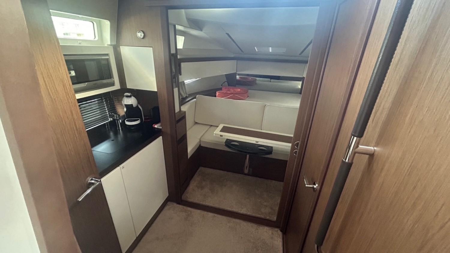 jeanneau Leader 33