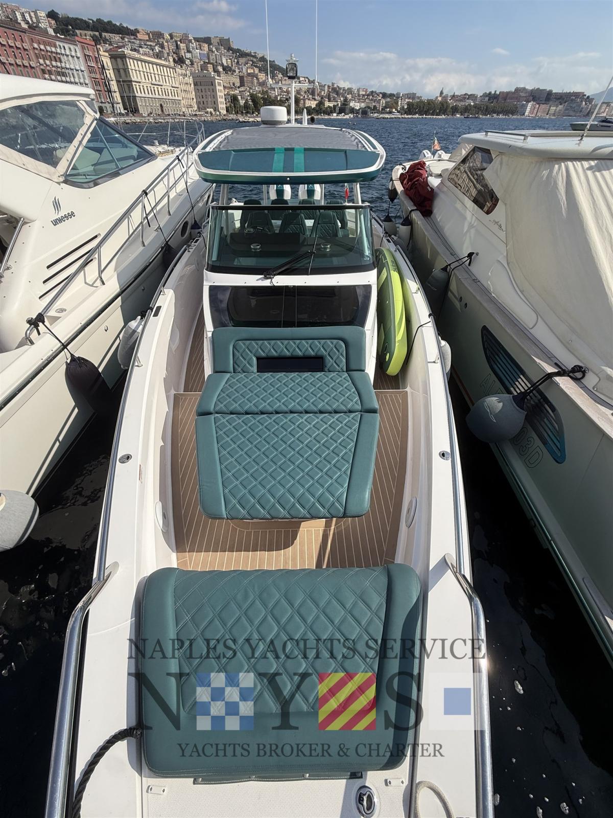axopar 37 sun top