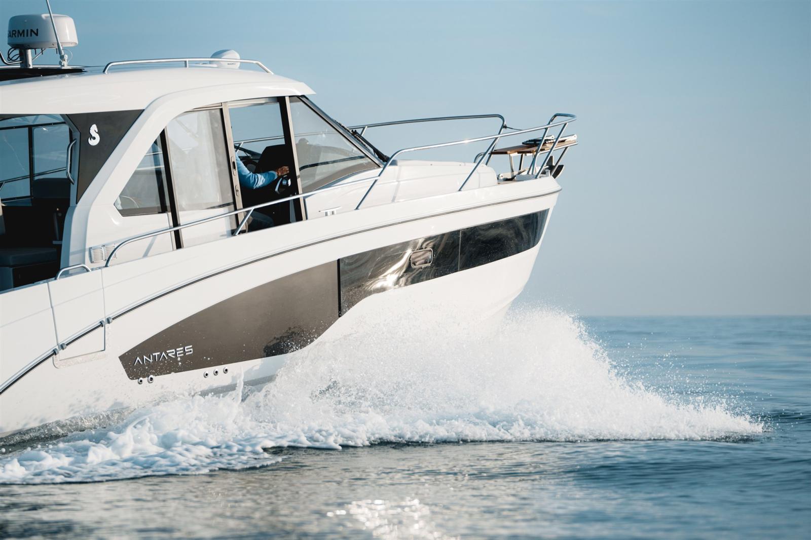 beneteau Antares 9 v2
