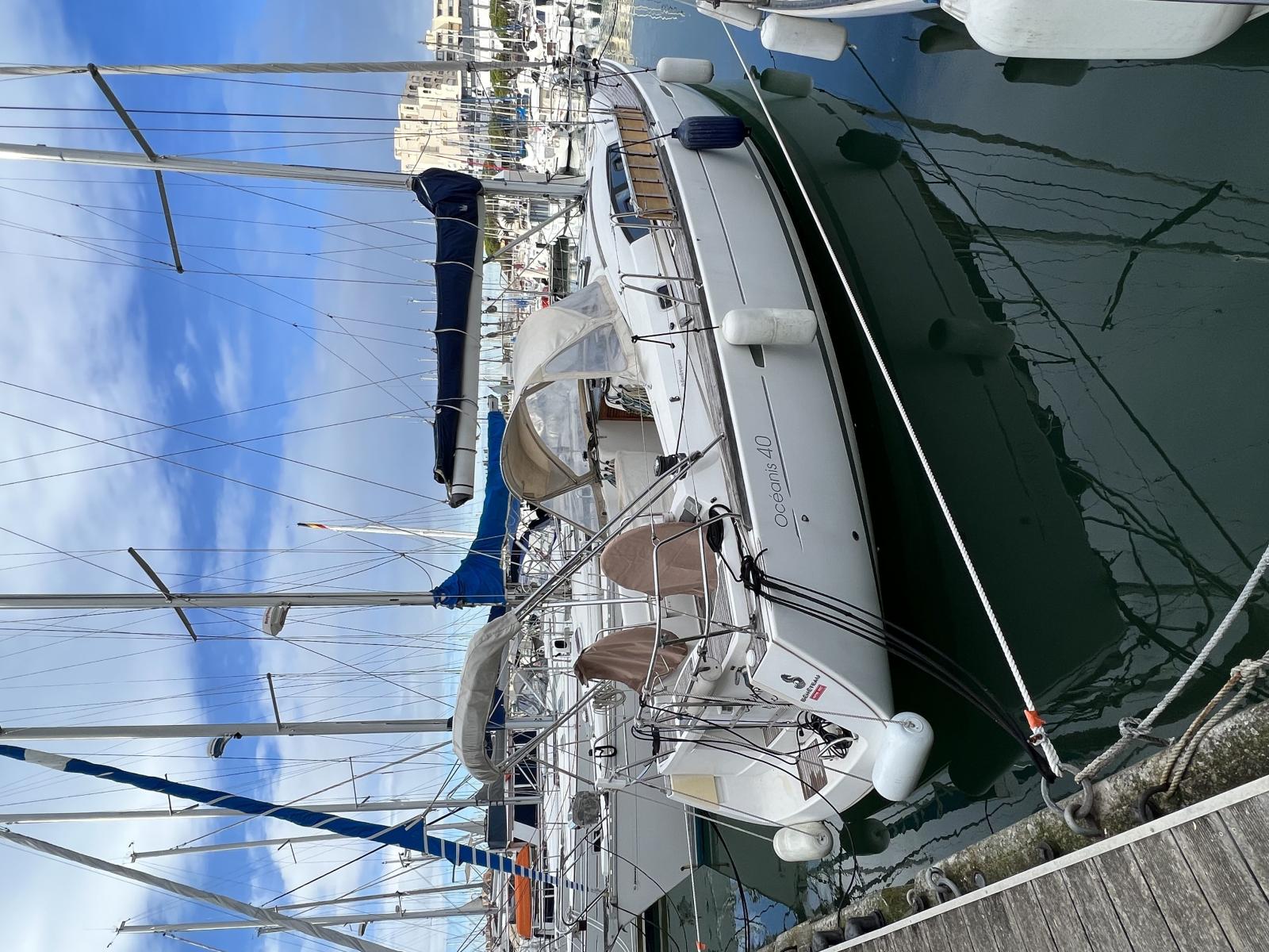 beneteau Oceanis 40