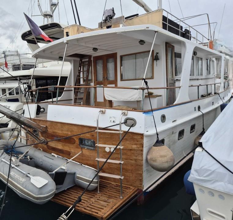 grand banks 50