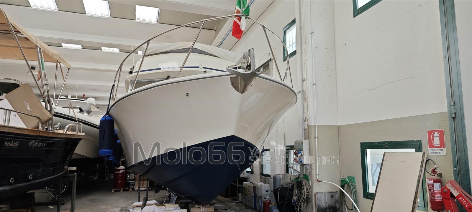 bertram yacht 28' sport convertible