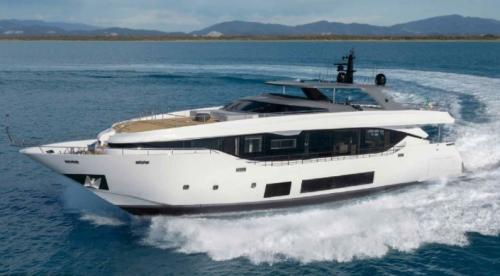 Maiora 30 walk-around