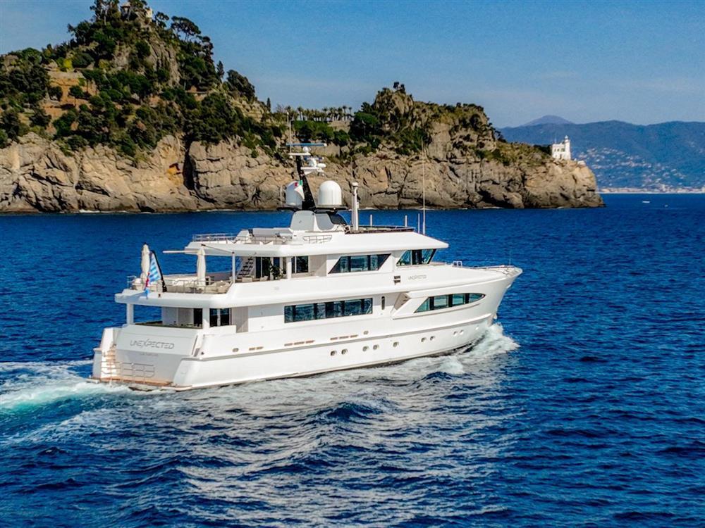 heesen 38m